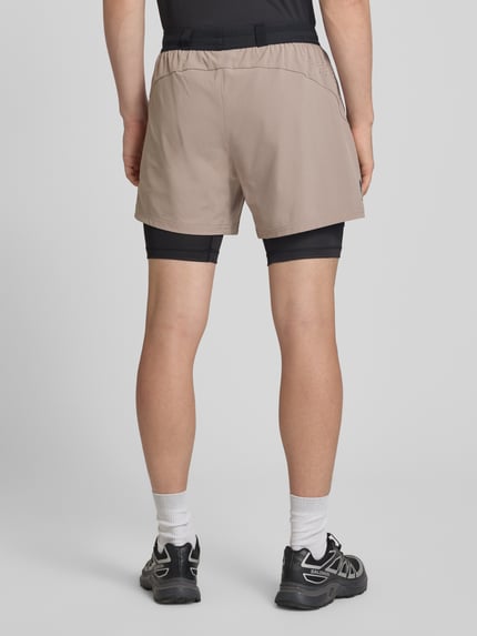 PUMA Performance szorty sportowe o kroju regular fit z nadrukiem z logo model 'PWRMO' Szarobrązowy 5