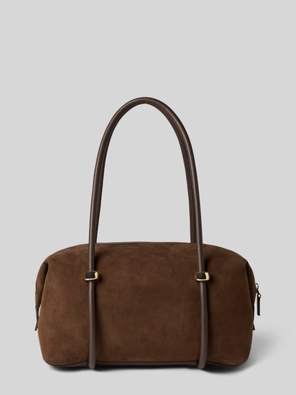 Produktfoto, Henkeltasche mit umlaufendem Reißverschluss von HUGO aus braunem Kunstleder in Veloursleder- und Glattlederoptik, rechteckige Form, unifarben, Logo-Detail, metallische Akzente, Tragehenkel, sichtbarer Verschluss.