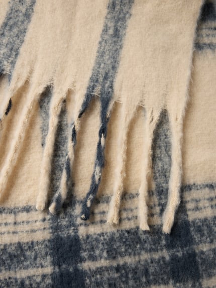 ICHI Schal mit Ausfransungen Modell 'ALONE' Beige 2