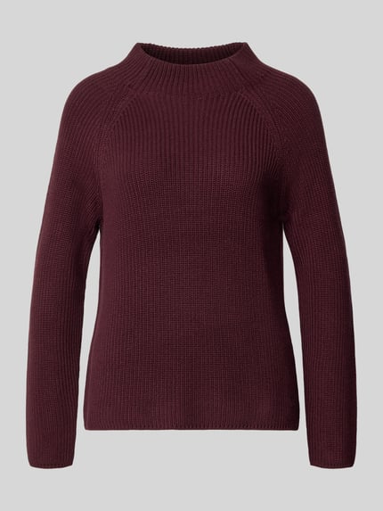 Produktfoto, Strickpullover mit Stehkragen von monari im Baumwoll-Mix, dunkelrot, grobstrick, Regular Fit, vor grauem Hintergrund