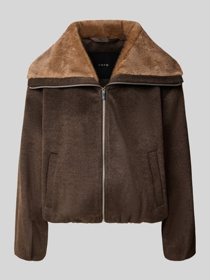 Produktfoto, Blouson mit Viskose-Anteil van zero, bruin met imitatiebontkraag, losse pasvorm, rits, steekzakken, elastische boorden