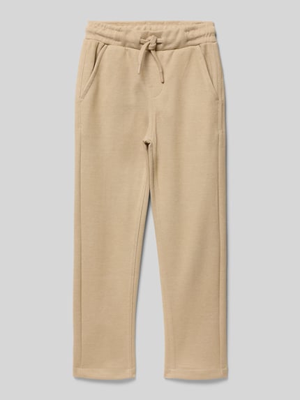 Produktfoto, Straight Fit Sweatpants mit Strukturmuster von Blue Seven in Beige, Baumwoll-Mix, Eingrifftaschen, Tunnelzug, Strukturmuster sichtbar.