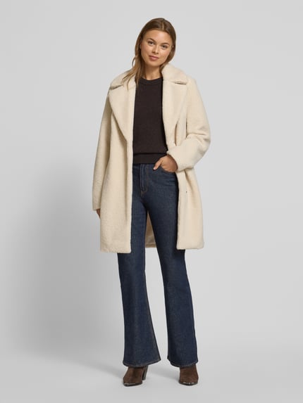 Christian Berg Woman Selection Mantel aus Teddyfell mit Reverskragen Offwhite 1