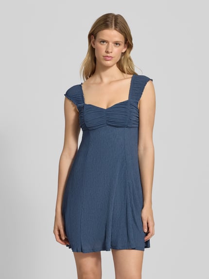 ONLY Tailliertes Minikleid mit Raffung Modell 'HELDA' Jeansblau 4