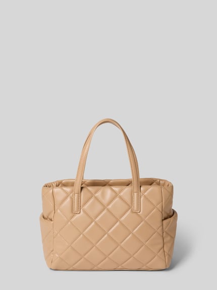 Produktfoto, Shopper mit Label-Detail Modell 'OCARINA' von VALENTINO BAGS in Beige, gesteppte Oberfläche, trapezförmige Form, glatte Textur