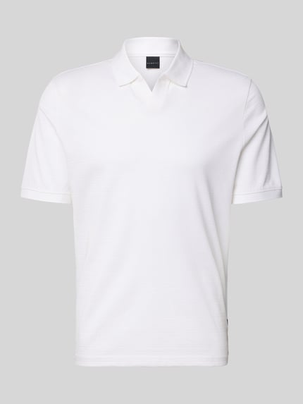 Produktfoto, Regular Fit Poloshirt mit Strukturmuster von bugatti, weiße Baumwolle, Polokragen, V-Ausschnitt, dezentes Label-Detail.