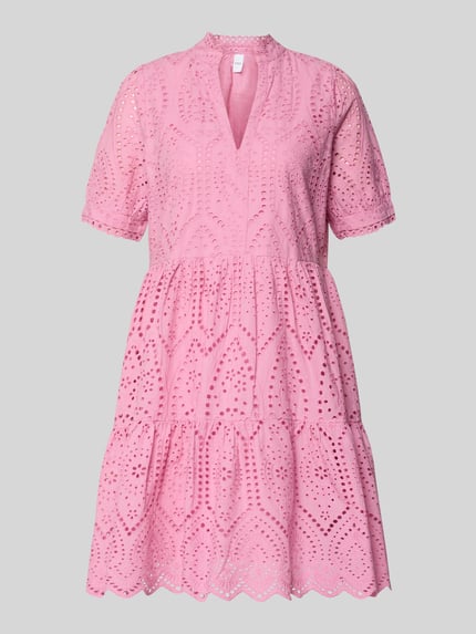 Produktfoto, Minikleid mit Lochstickerei Modell 'Holi' von YAS in Rosa, A-Linie, V-Ausschnitt, Reine Baumwolle, detailreiche Textur