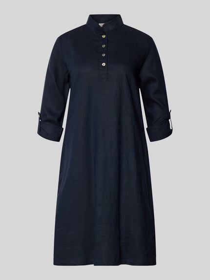 Produktfoto, Leinenkleid mit Stehkragen und kurzer Knopfleiste van Christian Berg Woman, donkerblauw, recht model, knielengte, omslag aan mouwen, puur linnen, ruglengte maat 36: 99 cm, borstwijdte maat 36: 49 cm, mouwlengte maat 36: 63 cm