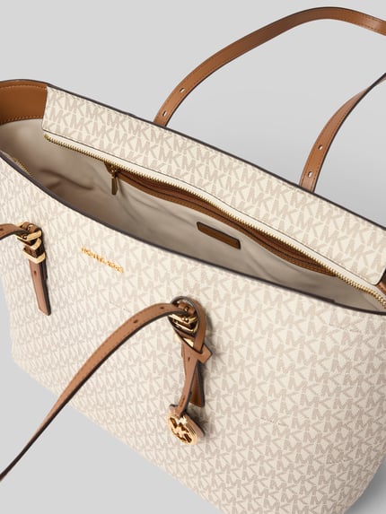 Produktfoto, Shopper mit Label-Details Modell 'QUINN' von MICHAEL Michael Kors in Beige mit hellbraunen Tragegriffe, offenes Hauptfach, 45 cm Breite, 29 cm Länge, 15 cm Tiefe, 65 cm Schulterriemen