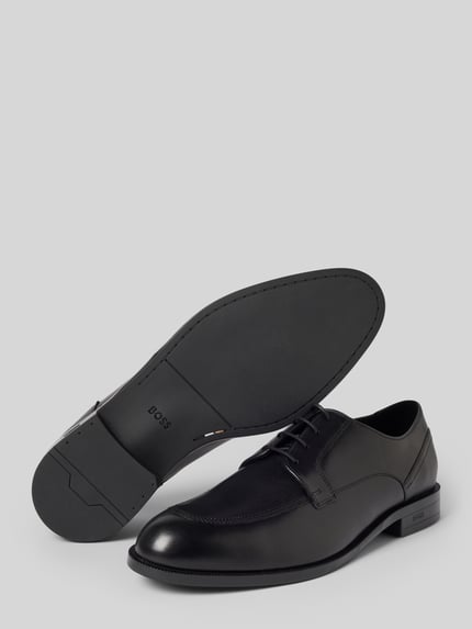 Produktfoto, schwarze glatte Schnürschuhe aus echtem Leder Modell 'Tayil_Derb' von BOSS, klassische Form, Herren Schnürschuhe von BOSS