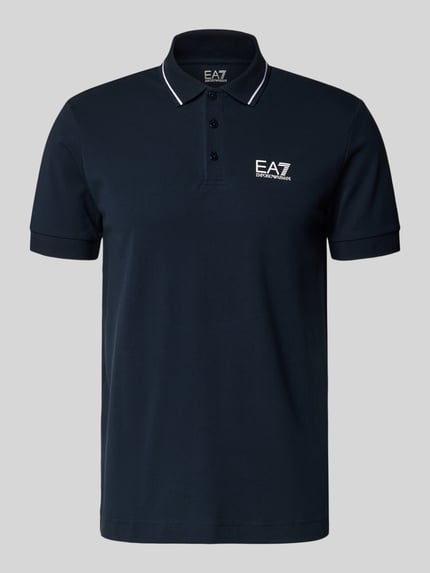 Produktfoto, Regular Fit Poloshirt mit Logo-Print von EA7 Emporio Armani in Dunkelblau, Baumwoll-Mix, Polokragen, Kurzärmelig, elastische Ärmelabschlüsse