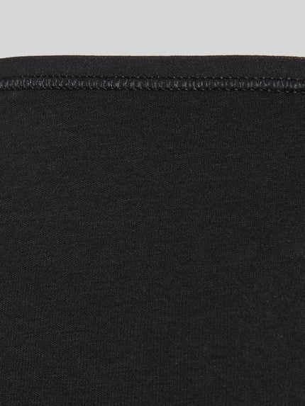 Produktfoto, Slip mit elastischem Bund von Schiesser aus schwarzem Baumwoll-Elasthan-Mix mit feiner Textur, körpernaher Schnitt.