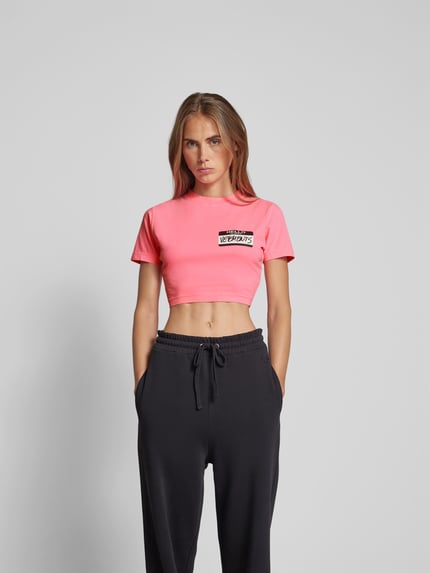 VETEMENTS Kort t-shirt met labelprint Felroze - 4
