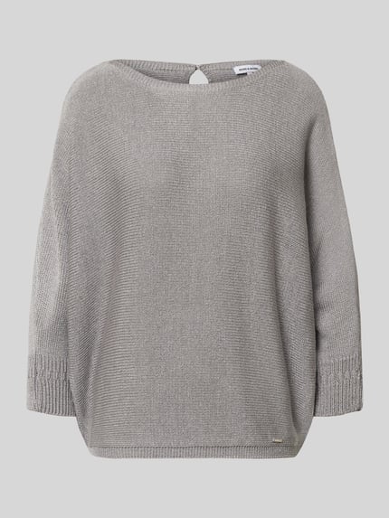 Produktfoto, Strickpullover mit 3/4-Arm von More & More in Grau, relaxed fit, gerippte Bündchen, runder Ausschnitt, weiche Textur, Damenmodell
