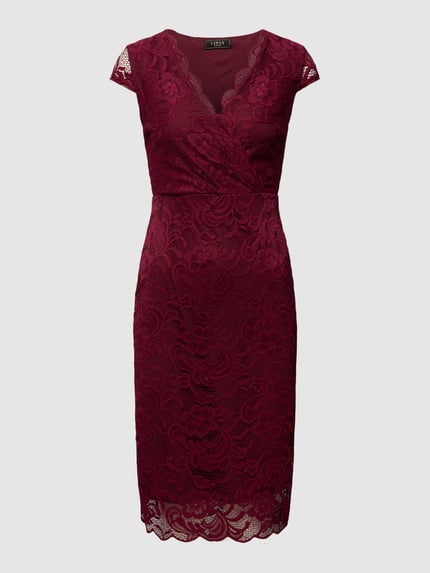 Lipsy Knielange cocktailjurk van kant Bordeaux - 2