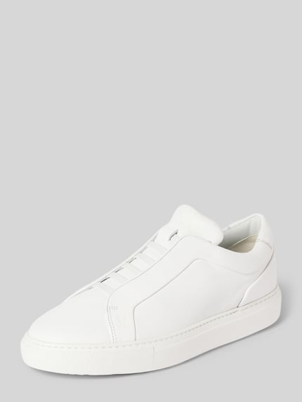 Produktfoto, Slip-on-Sneaker aus Leder Modell 'METRO' von Lloyd, biała, zaokrąglony nosek, gumowa podeszwa, wysokość obcasa 4 cm, wysokość cholewki 7 cm, szerokość w rozmiarze 44: 10 cm