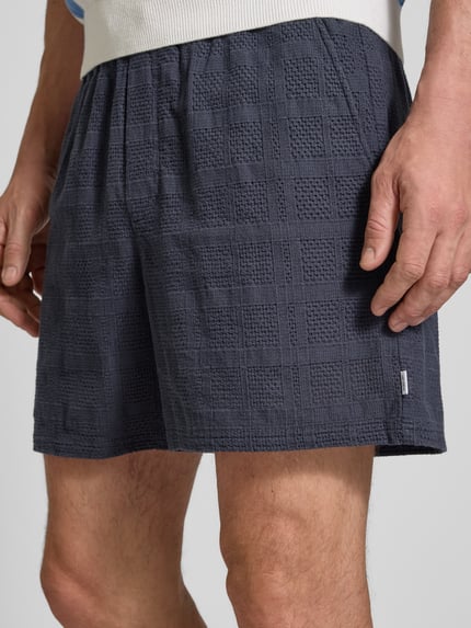 Les Deux Regular Fit Shorts mit Strukturmuster Modell 'Charlie' Dunkelblau 3