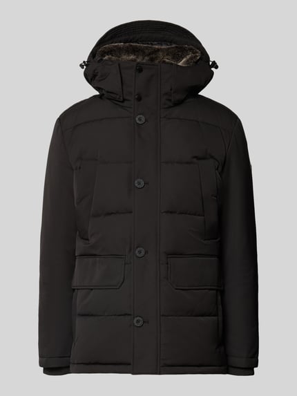 Produktfoto, Steppjacke mit Kapuze Modell 'PIAZZA' von Strellson in Unifarben, sichtbare Knopf- und Reißverschlüsse, mehrere Taschen, strukturierte Nähte, glatte Textur