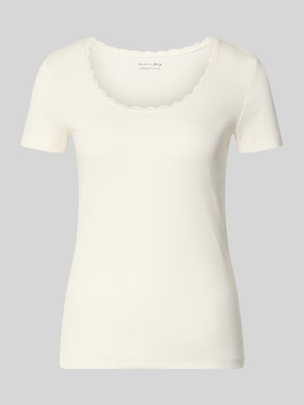 Produktfoto, Pyjama-Oberteil mit Spitzenbesatz von Christian Berg Woman in Creme, Baumwoll-Elasthan-Mix, Ripp-Optik, Rundhalsausschnitt