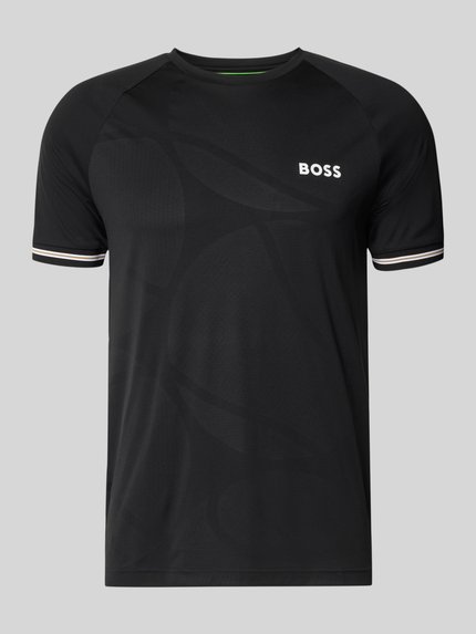 Produktfoto, Regular Fit T-Shirt mit Label Print Modell 'TOC SERVE 2' von BOSS Green, Optik: Unifarben, Allover-Muster, Label-Print, Logo-Print, Kontraststreifen, Rundhals, Kurzarm, elastischer Ärmelabschluss, Materialverarbeitung: Stretch
