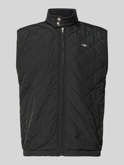 Produktfoto, schwarze Regular Fit Weste mit Stehkragen in Stepp-Optik von Gant, Logo-Stitching, Reißverschluss, glatte Textur