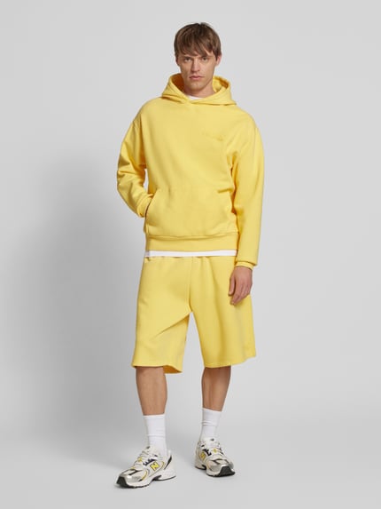 REVIEW Shorts mit elastischem Bund Pastellgelb 1