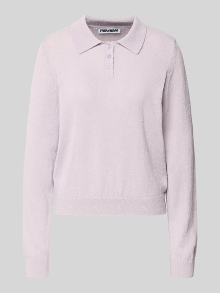 Produktfoto, Langärmliger Polo-Strickpullover aus Bouclé-Garn von Review, lichtlila, losse pasvorm, polokraag, gebreide structuur, elastische boorden, dames, bouclé-garen, ruglengte 55 cm bij maat S, mouwlengte 65 cm bij maat S