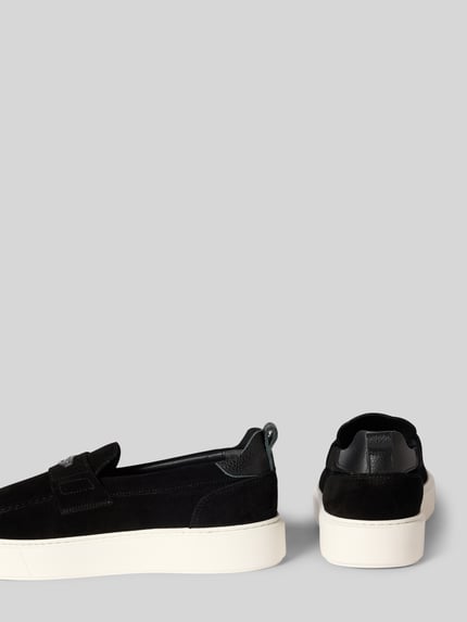 Productfoto, Loafers aus Leder mit Label-Detail van Antony Morato in zwart leer, afgeronde punt, comfortmodel, hakhoogte 5 cm, schachthoogte 7 cm, schachtbreedte 6 cm, heren