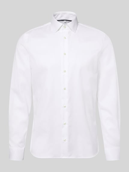 Produktfoto, biała koszula o kroju slim fit z mieszanki bawełny Slim Fit Businesshemd aus Baumwoll-Mix von Jake*s, gładka tekstura, jednolita kolorystyka