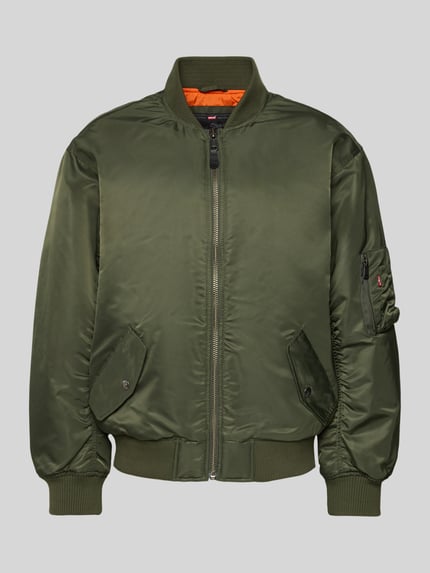 Relaxed Fit Bomberjacke mit Pattentaschen Modell 'MA-1 BOMBER' Shop The Look MANNEQUINE