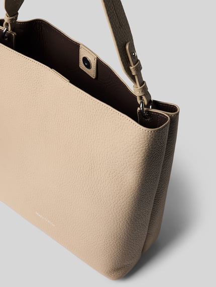 Productfoto, Shopper aus echtem Rindsleder Modell 'BRINJA' van Marc O'Polo, beige, rechthoekig, generfd leer, magneetsluiting, effen optiek.