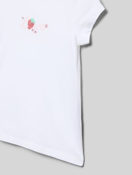 Meisje draagt Regular Fit T-shirt uit puur katoen van s.Oliver RED LABEL, look: effen kleuren, motiefprint op de borst, jersey materiaal, korte mouw, ronde hals, uitlopende rompzoom, detailopname