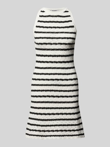 Produktfoto, Knielanges Kleid in Strick-Optik von REVIEW aus puur katoen, nauwsluitend, tricotlook, semi-transparant, mouwloos design, ronde hals, zwart-wit gestreept