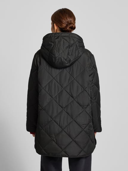VERO MODA Verkürzter Steppmantel mit Kapuze Modell 'MILLIE TESSA' Black 5