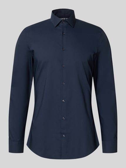 Produktfoto, dunkelblaues Super Slim Fit Business-Hemd mit Kentkragen von Jake*s, glatte Oberfläche, Knopfleiste, Stretch-Anteil, frontal.