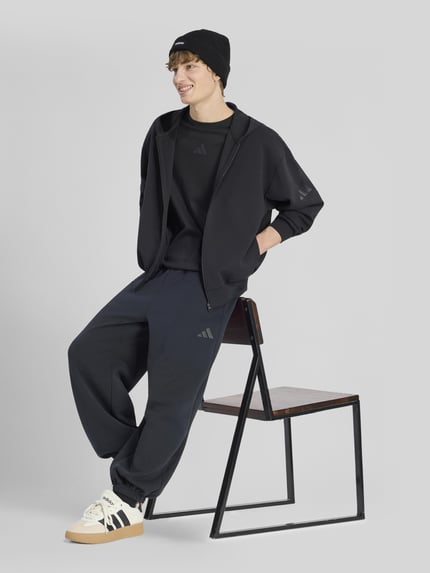 adidas Sportswear Loose Fit Sweatjacke mit Baumwoll-Anteil Black 1