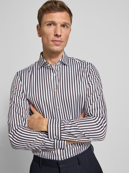 Jake*s Slim Fit Business Hemd aus Baumwolle mit Haifischkragen Dunkelbraun 3