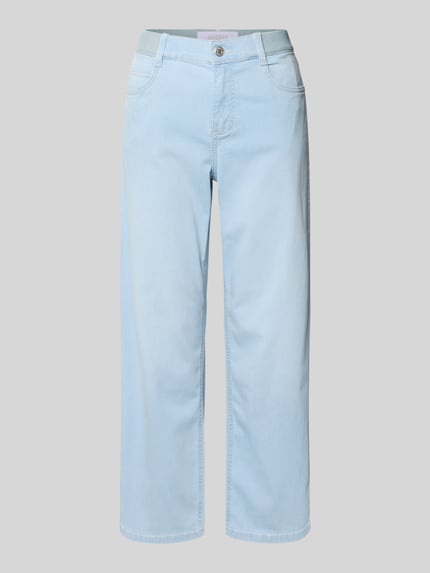 Produktfoto, Caprijeans mit elastischem Bund Modell 'Linn' von Angels, hellblaue Baumwoll-Mix-Jeans mit Stretch, verkürzte Passform, sichtbare Eingrifftaschen, glatte Struktur.