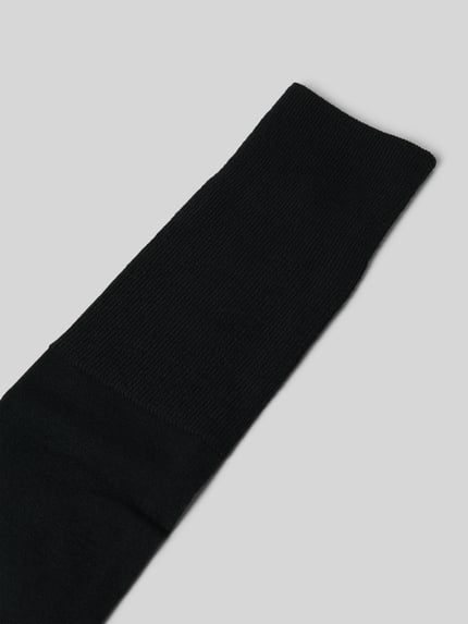 Productfoto, Kniestrümpfe mit elastischem Rippenbündchen Modell 'AIRPORT' van Falke, zwart, fijne structuur, schurwoll-mix met katoen.