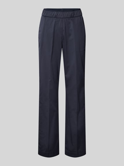 Produktfoto, dunkelblaue Chino mit elastischem Bund Modell 'Sue' von TONI aus Baumwoll-Mix mit Stretch, Wide Fit, glatte Struktur