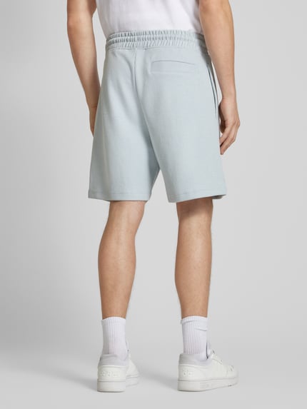 HUGO Blue Regular Fit Sweatshorts mit Strukturmuster Modell 'Nuwafflo' Hellblau 5