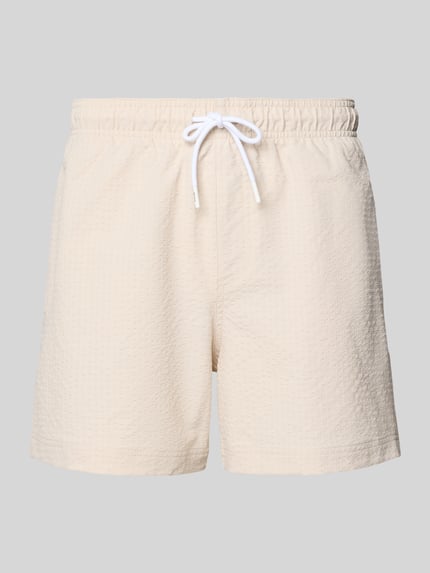 Produktfoto, cremefarbene Badehose aus Seersucker mit elastischem Bund und Kordelzug, Regular-Fit, Modell 'MAUI OCEAN' von Jack & Jones.