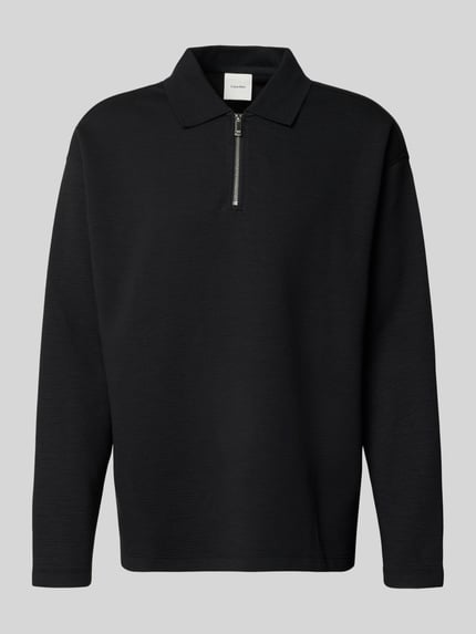 Produktfoto, schwarzes Sweatshirt mit Polokragen und Reißverschluss von CK Calvin Klein im Strukturmuster, Relaxed Fit, Material-Mix