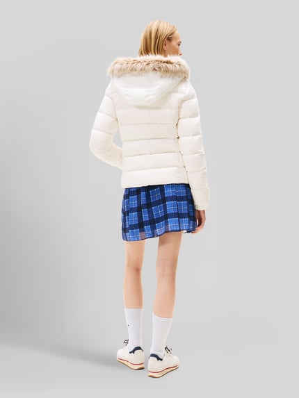 Tommy Jeans Regular Fit Daunenjacke mit Kunstfell Offwhite 5