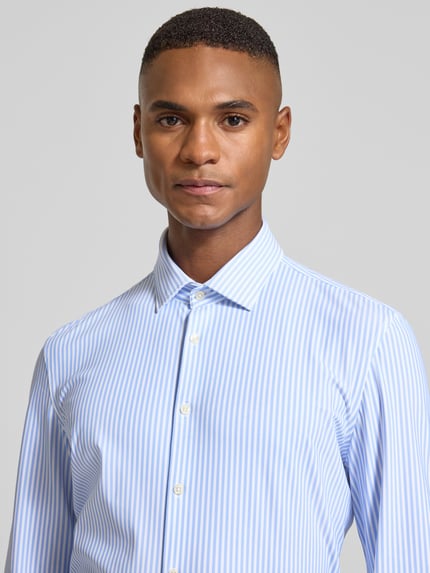 Jake*s Super Slim Fit Businesshemd mit Kentkragen Bleu 3