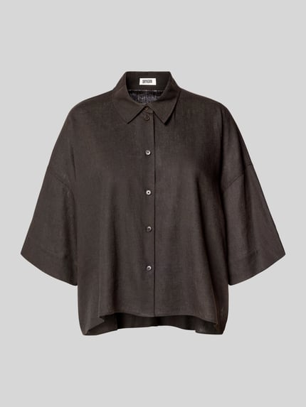 Produktfoto, Relaxed Fit Bluse aus Leinen-Viskose-Mix von Drykorn, dames blouse, model 'YARIKA', kentkraag, knoopsluiting, schouderpartijen met verlaagde schouders, mix van linnen en viscose, ruglengte maat 36: 55 cm, mouwlengte maat 36: 23 cm, donkerbruin, rechte lijnen, gladde textuur.