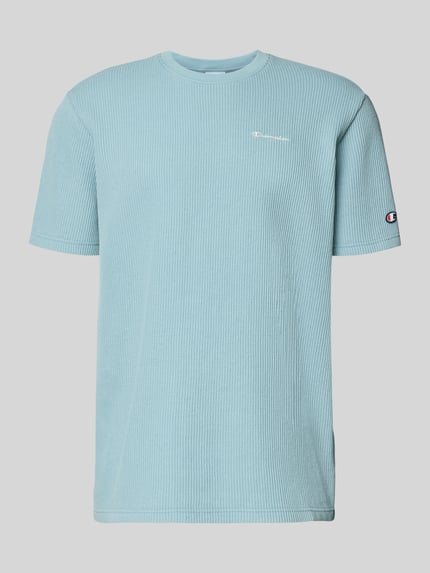 Produktfoto, T-Shirt mit Strukturmuster und Label-Stitchings von CHAMPION, hellblau, Baumwoll-Mix, Regular-Fit, Herren T-Shirt, Rückenlänge 68 cm Größe M