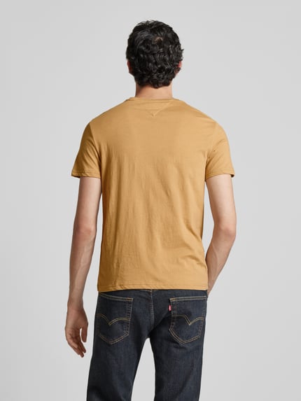 Tommy Jeans T-Shirt mit Label-Stitching Beige Melange 5
