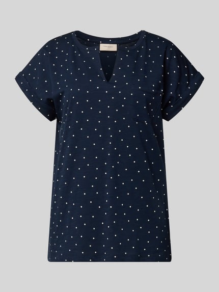 Productfoto, T-shirt met borstzakje model 'Viva' van FREE/QUENT in donkerblauw met witte stippen, rechte fit, puur katoen, Serafino-hals, vaste omslag mouw, ruglengte maat S 61 cm