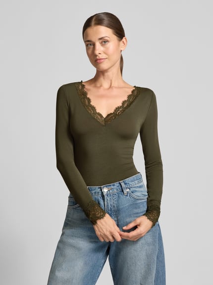 VERO MODA Slim Fit Langarmshirt aus Modal-Mix mit Woll-Anteil Modell 'SKYE' Oliv 4